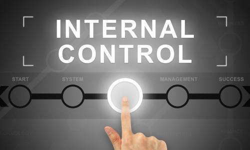 finger pressing button under the words Internal control